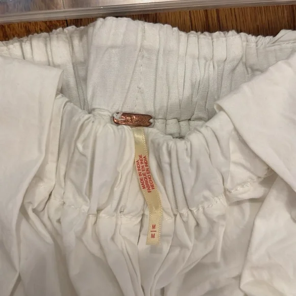 Free People ultra Wide leg White Pants size medium - Picture 2 of 4